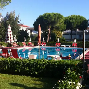 Bilocale In Con Piscina Marina Di Bibbona